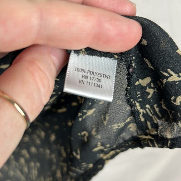 Converse Semi Sheer Blouse Size Large Long Sleeve Pleated Career Shirt - Picture 7 of 8